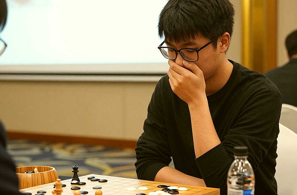 ChessBase Magazine #225: tiêu đề Salesforce lệch khỏi thân bài và bài học kiểm chứng nguồn