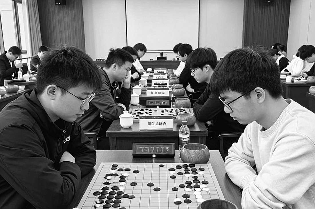 Samarkand 2026: Ấn Độ bảo vệ cú đúp vàng tại Olympiad Cờ vua, Gukesh đối đầu Sindarov