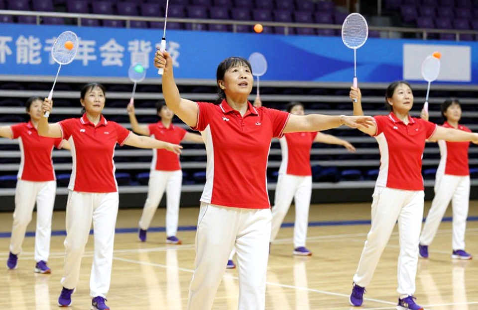 Tiêu đề: VĐV đạt chuẩn Winter Juniors Chase Kendall cam kết bằng lời nói với Cincinnati cho mùa thu 2027 Tiêu đề: VĐV đạt chuẩn Winter Juniors Chase Kendall cam kết bằng lời nói với Cincinnati cho mùa thu 2027