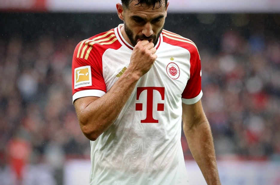 Ba phút VAR, không tấm thẻ nào: cú cùi chỏ của Arda Guler và chỗ hỏng của La Liga