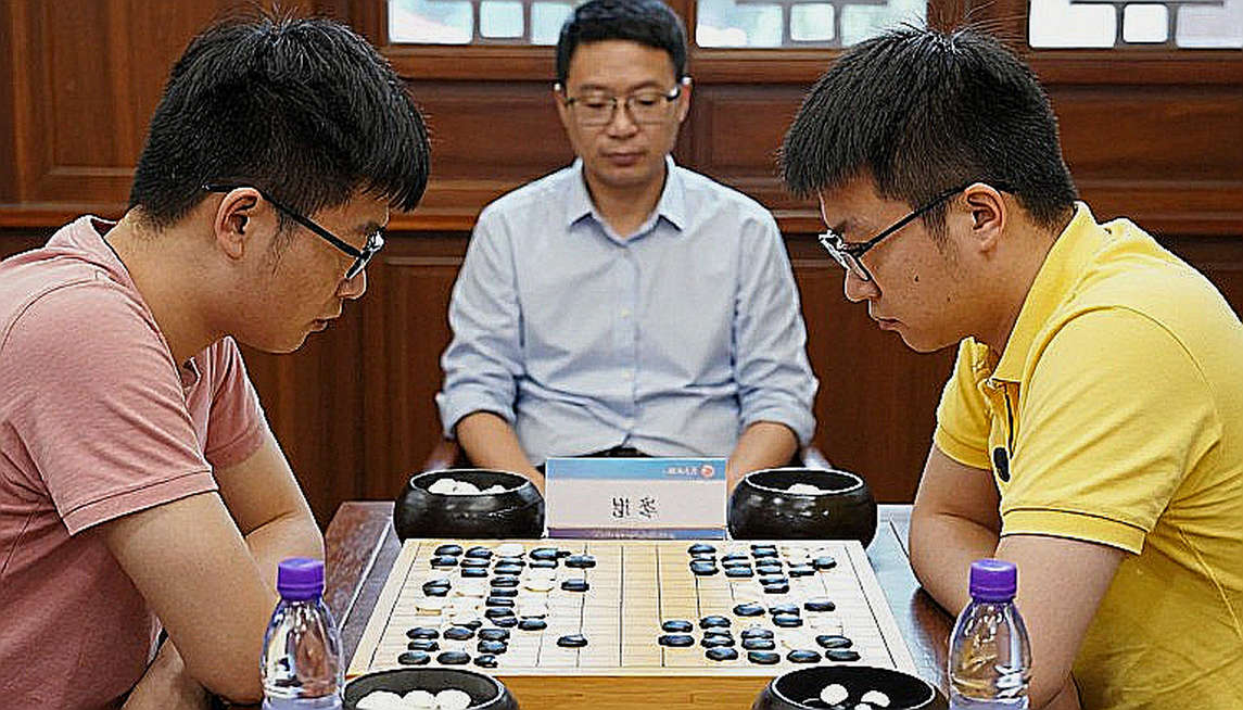 Chuyển nhượng esports mùa giải thường niên: Đọc tín hiệu trước khi bản hợp đồng thành hình