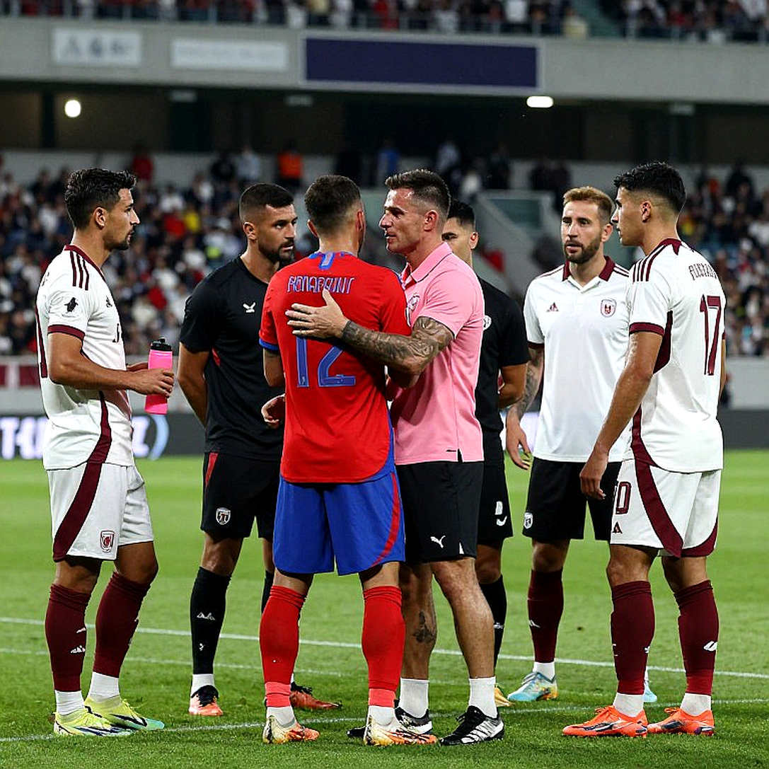 Sân cỏ Townsville, lời cảnh báo của Ancelotti và phép thử Lang Park Sân cỏ Townsville, lời cảnh báo của Ancelotti và phép thử Lang Park
