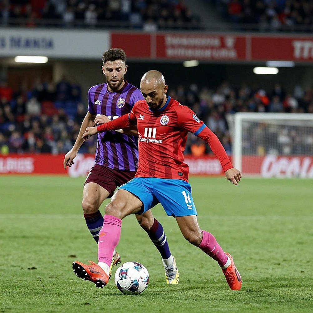 Trục giữa 35 triệu bảng: Khi Manchester United mua một câu chuyện thay vì một hệ thống