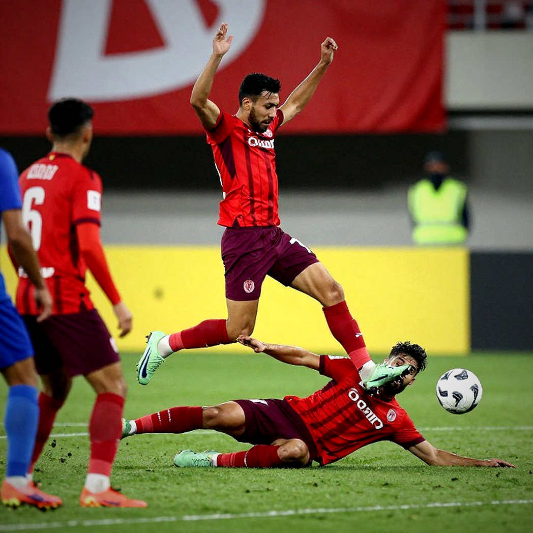 Khủng hoảng lực lượng tại Ligue 1: Khi hệ thống chuyển nhượng đứt gãy và bài học cho bóng đá Việt Nam