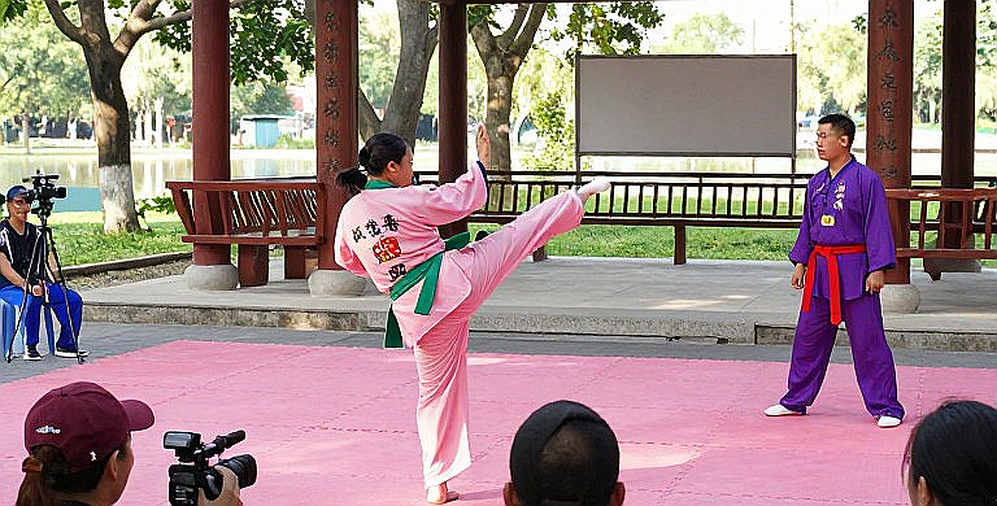 Cái chết của trọng tài 75 tuổi ở Hidalgo: tranh chấp tên gọi một đòn khóa và tờ giấy phép không ai ký