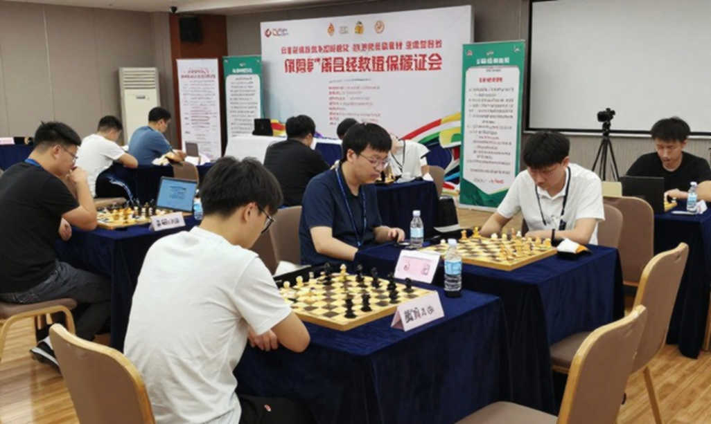 Người ghi chép giây vàng: Cờ vua Việt Nam và những ván cờ không bao giờ được chơi Người ghi chép giây vàng: Cờ vua Việt Nam và những ván cờ không bao giờ được chơi