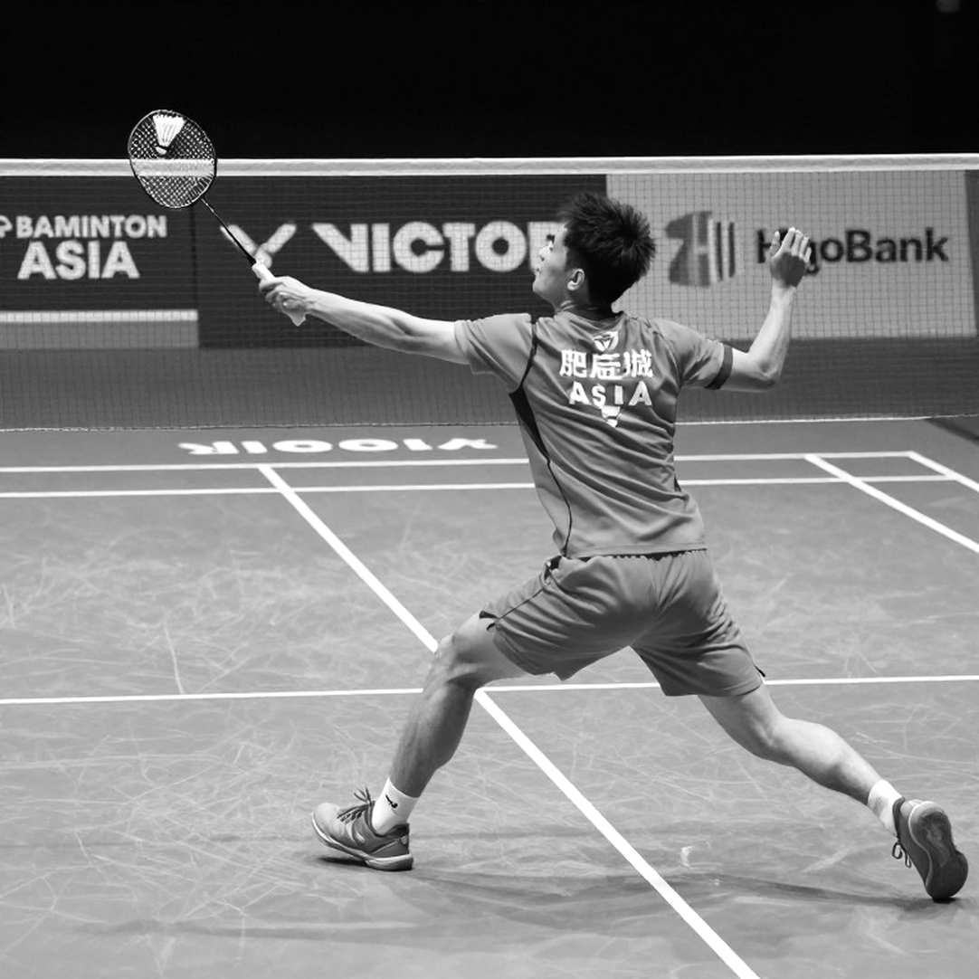 Alwi Farhan và buổi tập với Kento Momota: Một tấm ảnh đẹp, một khoảng trống dữ liệu