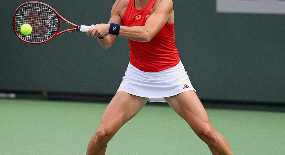 Djokovic gục ngã ở US Open: Cú sốc thể lực hé lộ ranh giới mong manh giữa huyền thoại và thực tại Djokovic gục ngã ở US Open: Cú sốc thể lực hé lộ ranh giới mong manh giữa huyền thoại và thực tại