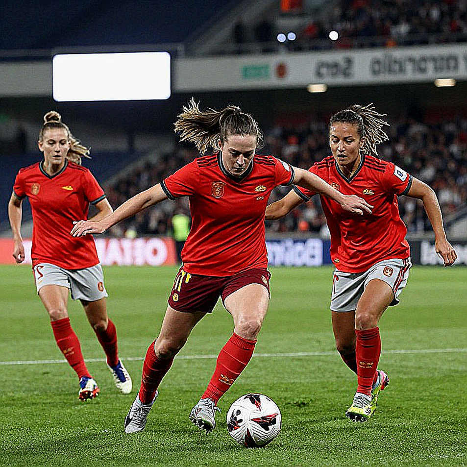 Van Hau, a Four-Match Ban and Three Intertwined Fates Van Hau, a Four-Match Ban and Three Intertwined Fates