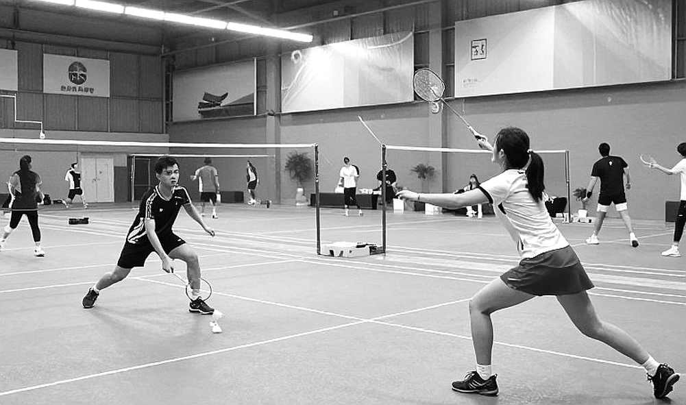 21-5, 21-11 trong 23 phút: Người tiên phong gánh một hệ thống rỗng