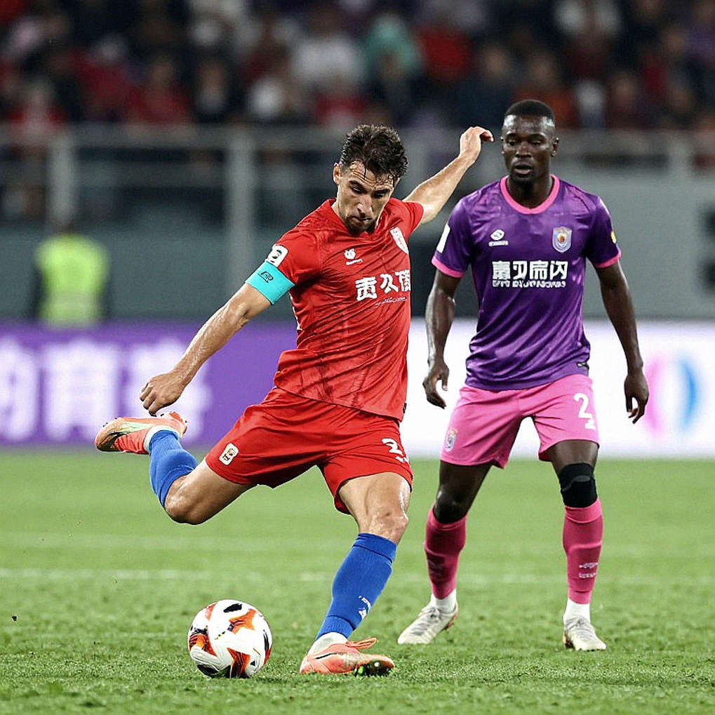 Raúl Asencio phá vỡ im lặng: Tuyên bố đầy nước mắt sau khi được tuyên trắng án, thừa nhận sai lầm lái xe khi say rượu Raúl Asencio phá vỡ im lặng: Tuyên bố đầy nước mắt sau khi được tuyên trắng án, thừa nhận sai lầm lái xe khi say rượu