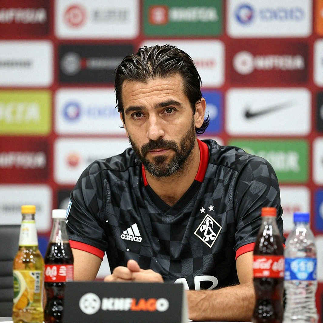 HLV Trung Quốc thất vọng dù thắng Việt Nam 1-0: Khi 61% kiểm soát bóng không che nổi một lỗ hổng lớn hơn HLV Trung Quốc thất vọng dù thắng Việt Nam 1-0: Khi 61% kiểm soát bóng không che nổi một lỗ hổng lớn hơn