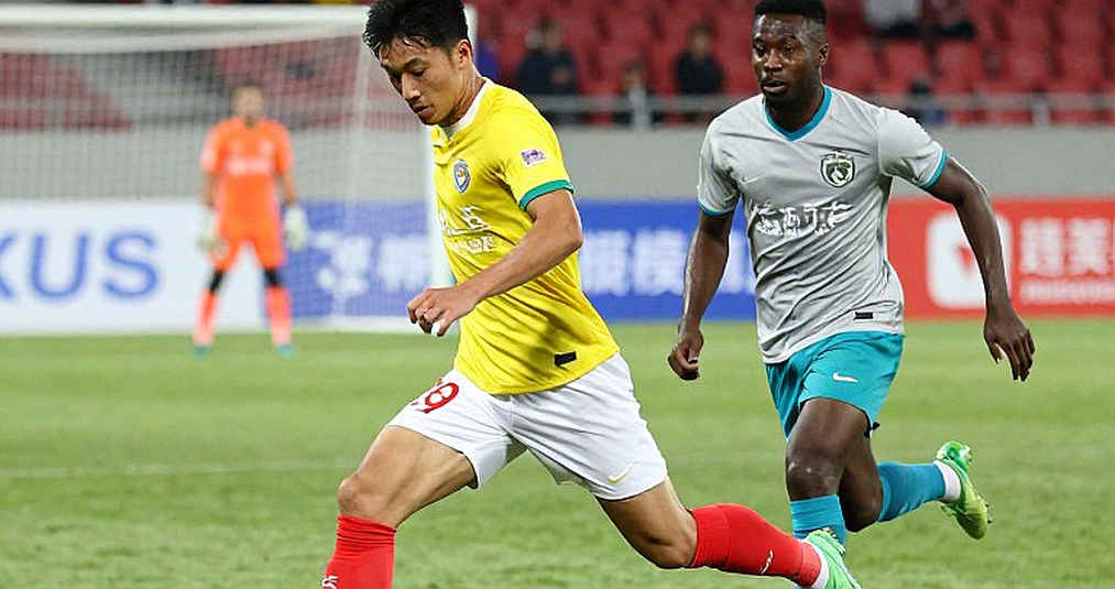 Valencia và 17 ngày của Javier Aguirre: khoảng trống mà bản tin không vẽ ra